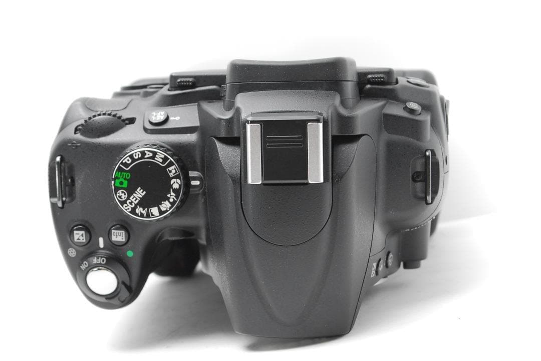 美品】バッテリーグリップ 長時間使用 Nikon D5000 バリアングル液晶