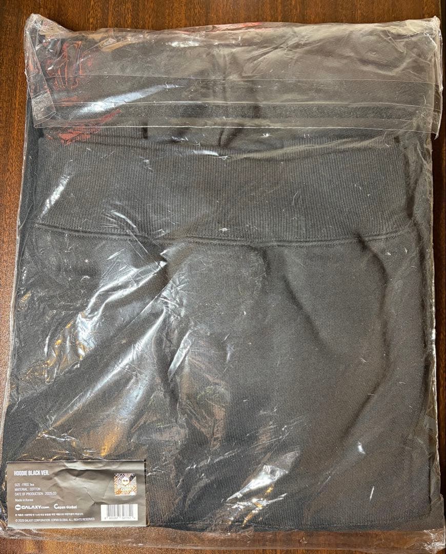 G-DRAGON Übermenschフーディ