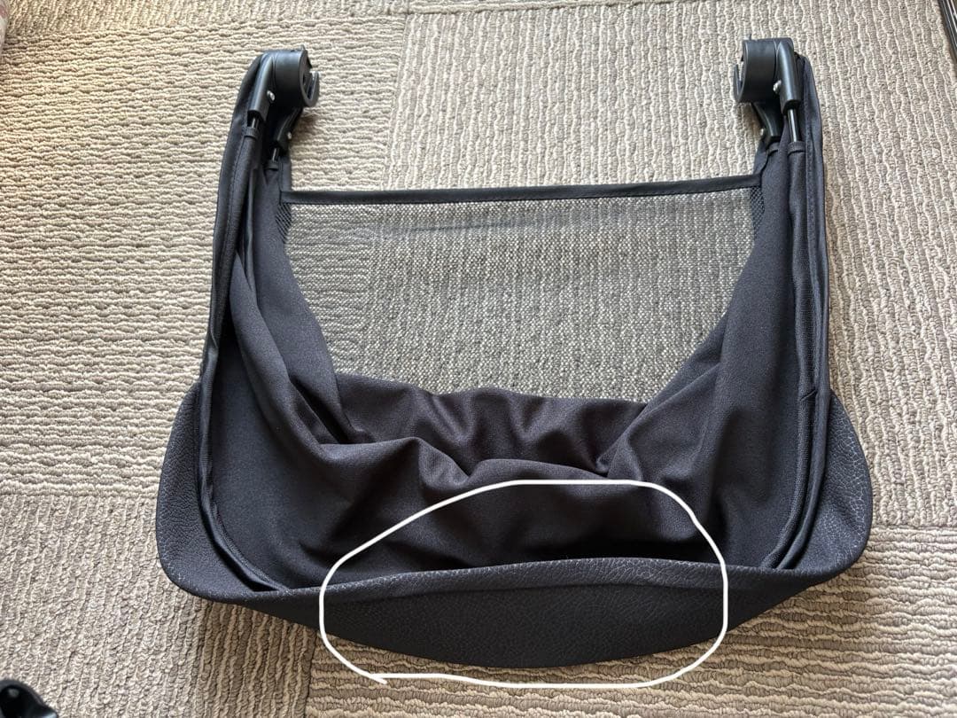 〔美品〕Bacany 三輪車 レッド×ブラック　幼児用自転車　多機能