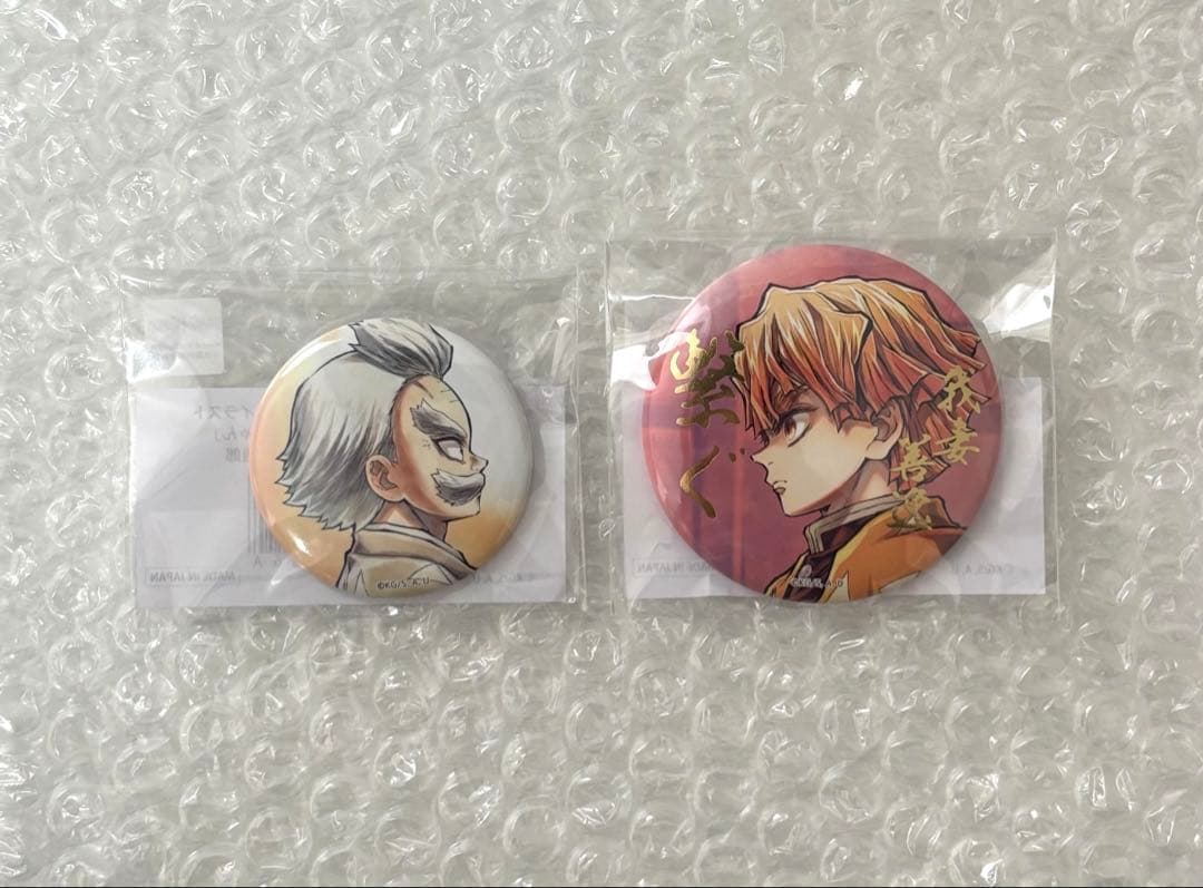 即日発送】 鬼滅の刃 繋ぐ WEBSHOPくじ 善逸と爺ちゃん 缶バッジ