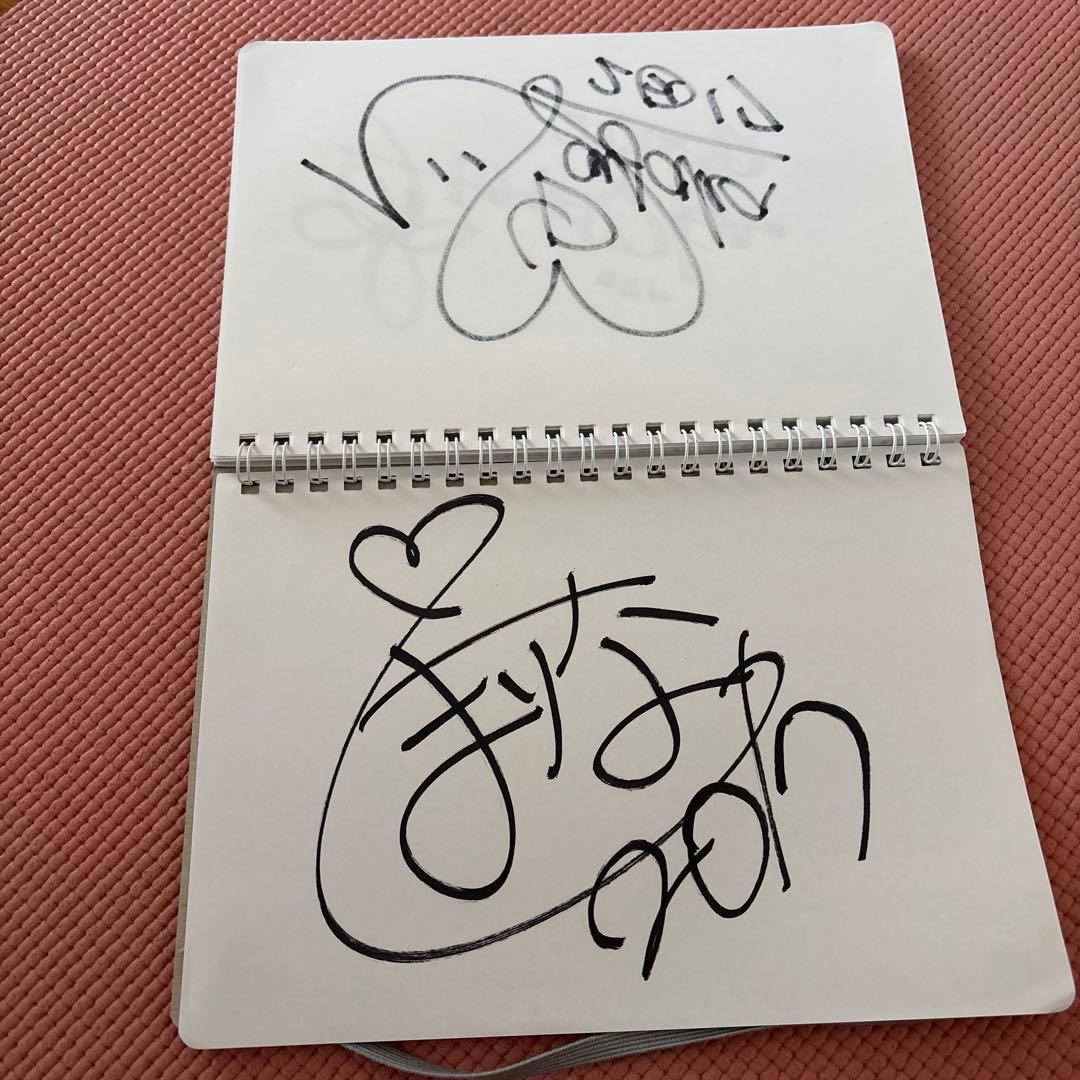 ドアラ チアドラサイン入りスケッチブック - メルカリ