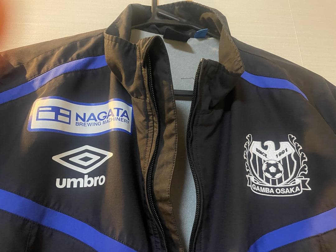 ガンバ大阪 ウォーマー 選手支給品 カラータグ スタッフ用 2021? 移動