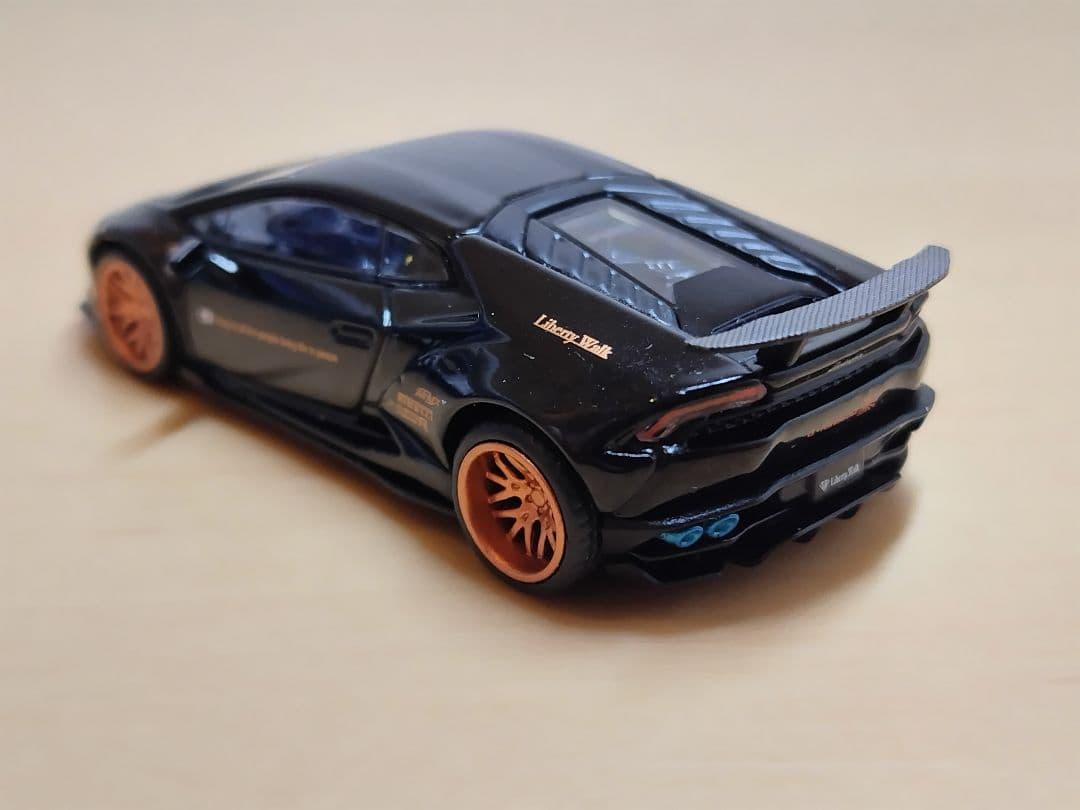 H*n様 MINI GT ランボルギーニ ウラカン 3台 赤 黄 黒 - メルカリ