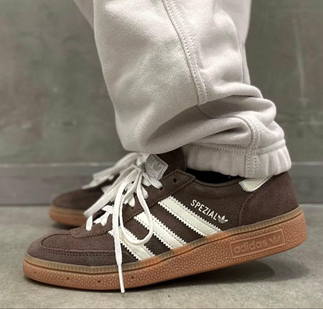 23.5アディダス ハンドボール スペツィアル HANDBALLSPEZIAL - メルカリ