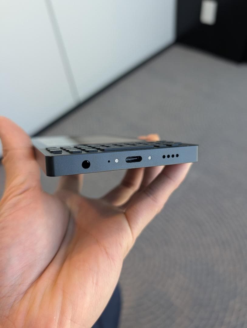 超レア] Minimal Phone - メルカリ