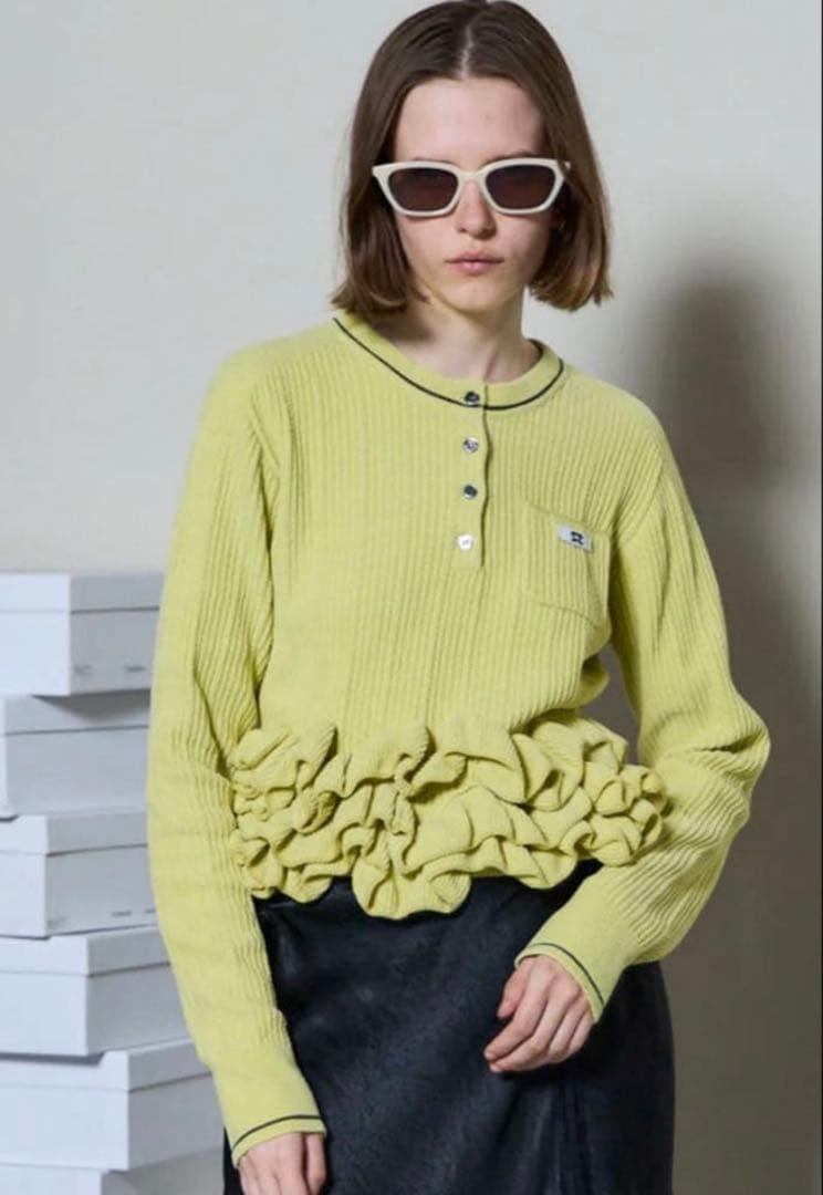 トップス Ruffled Hem Chenille Knit Tops Ruffled Hem Chenille Knit Tops/ラッフルヘムモールニットトップス