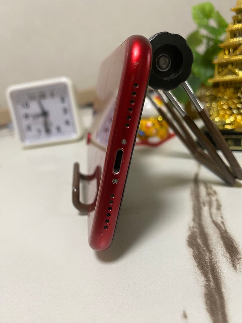 iPhone XR 64GB RED 画面ヒビ バッテリー100% 充電不安定 - メルカリ
