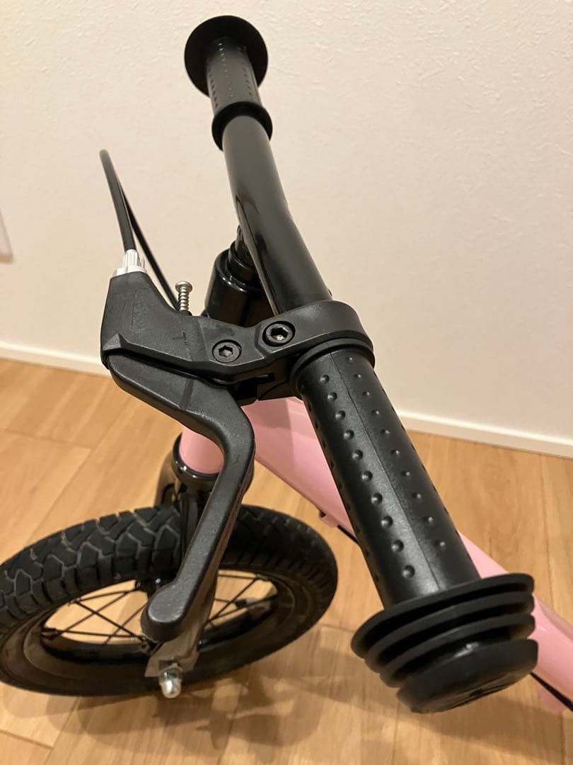 送料無料超美品 スパーキー SPARKY ストライダー キックバイク