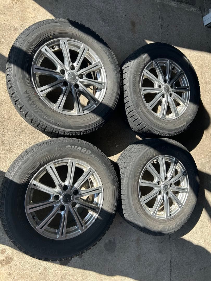 215/65/16 PCD100 16インチスタッドレスタイヤ バリ山 - メルカリ