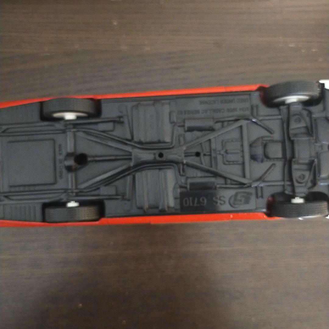 キャデラック エルドラドとフィギュア