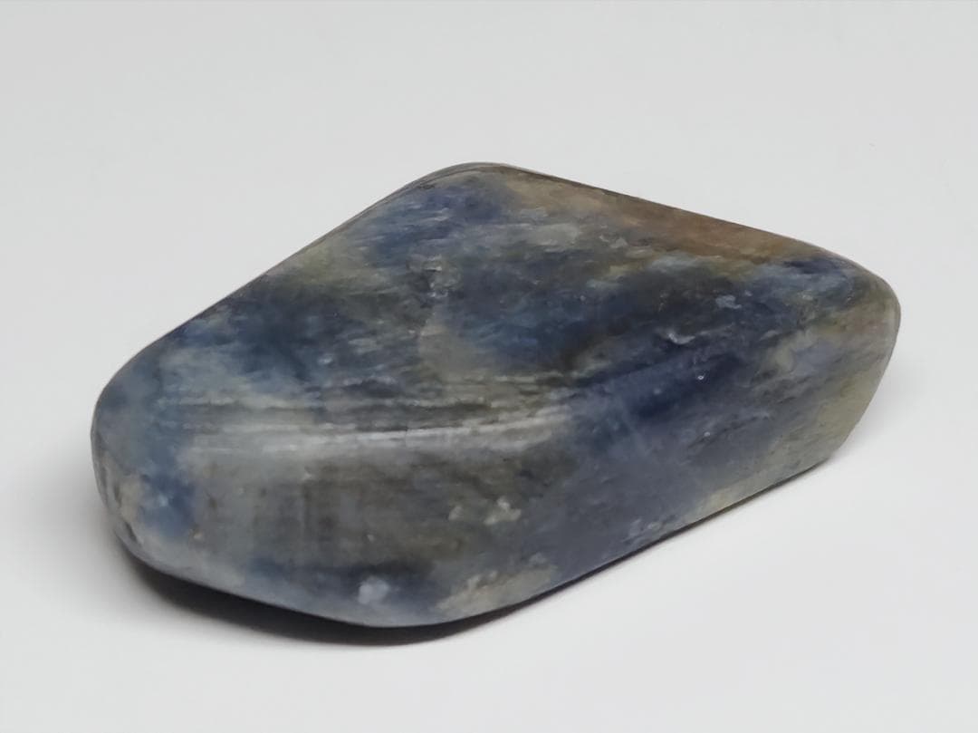 コランダム 17g サファイア 原石 鉱石 鉱物 鑑賞石 自然石 誕生石 水石