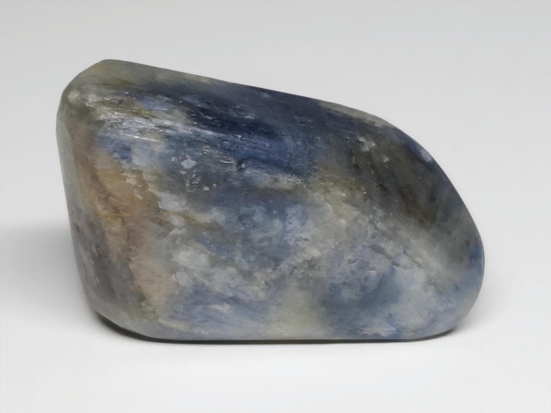 コランダム 17g サファイア 原石 鉱石 鉱物 鑑賞石 自然石 誕生石 水石