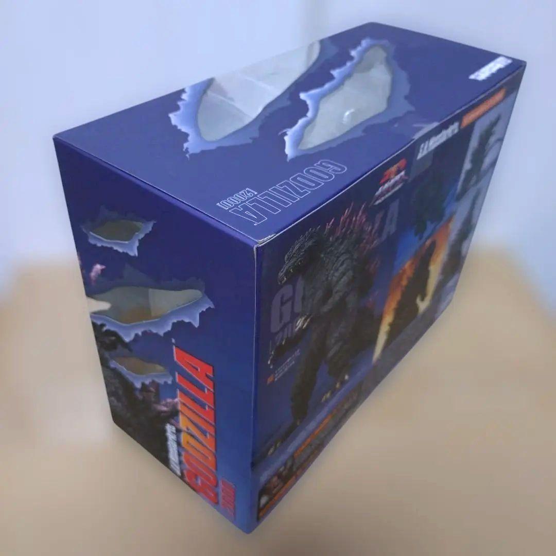 【新品未使用品】S.H.MonsterArts ゴジラ 2000