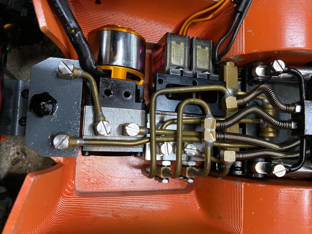 油圧動作ラジコンLESU 1/14 フォークリフトフルセット（うまく動きません）