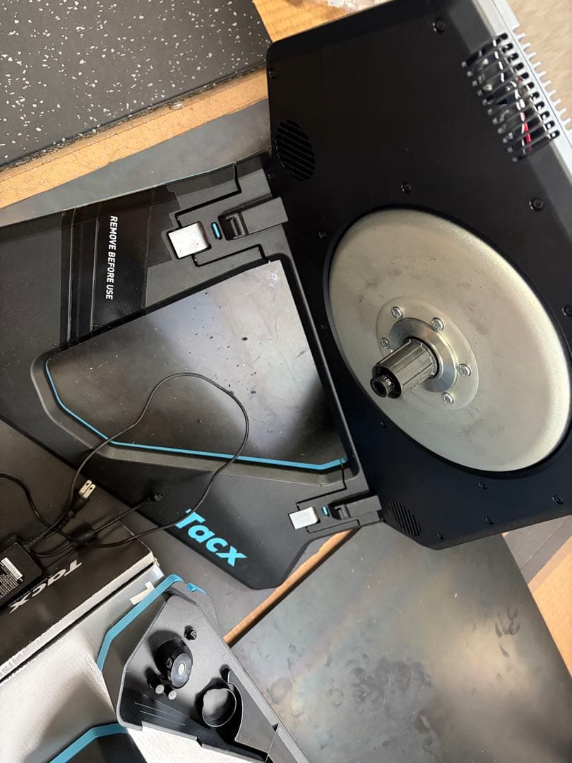 【shiron】Tacx Neo 2T Motion Plates セット Amazon | Tacx Neo 2T スマートトレーナーバンドル (10速 11-28T