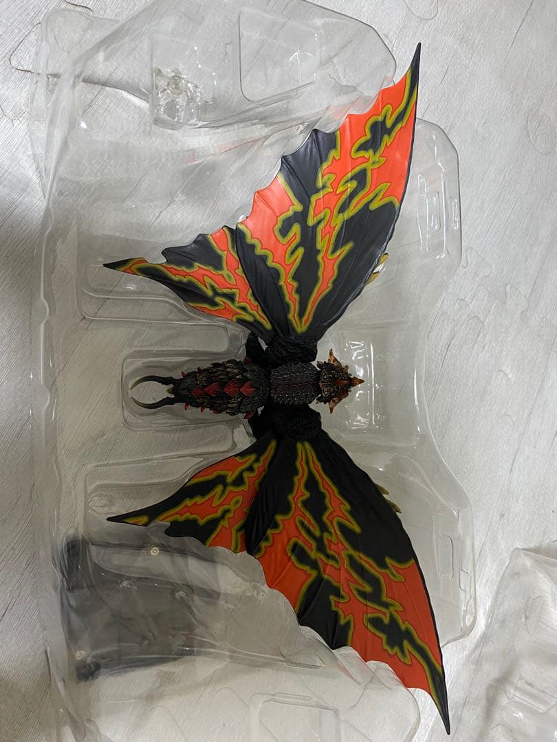 S.H.MonsterArts バトラ成虫