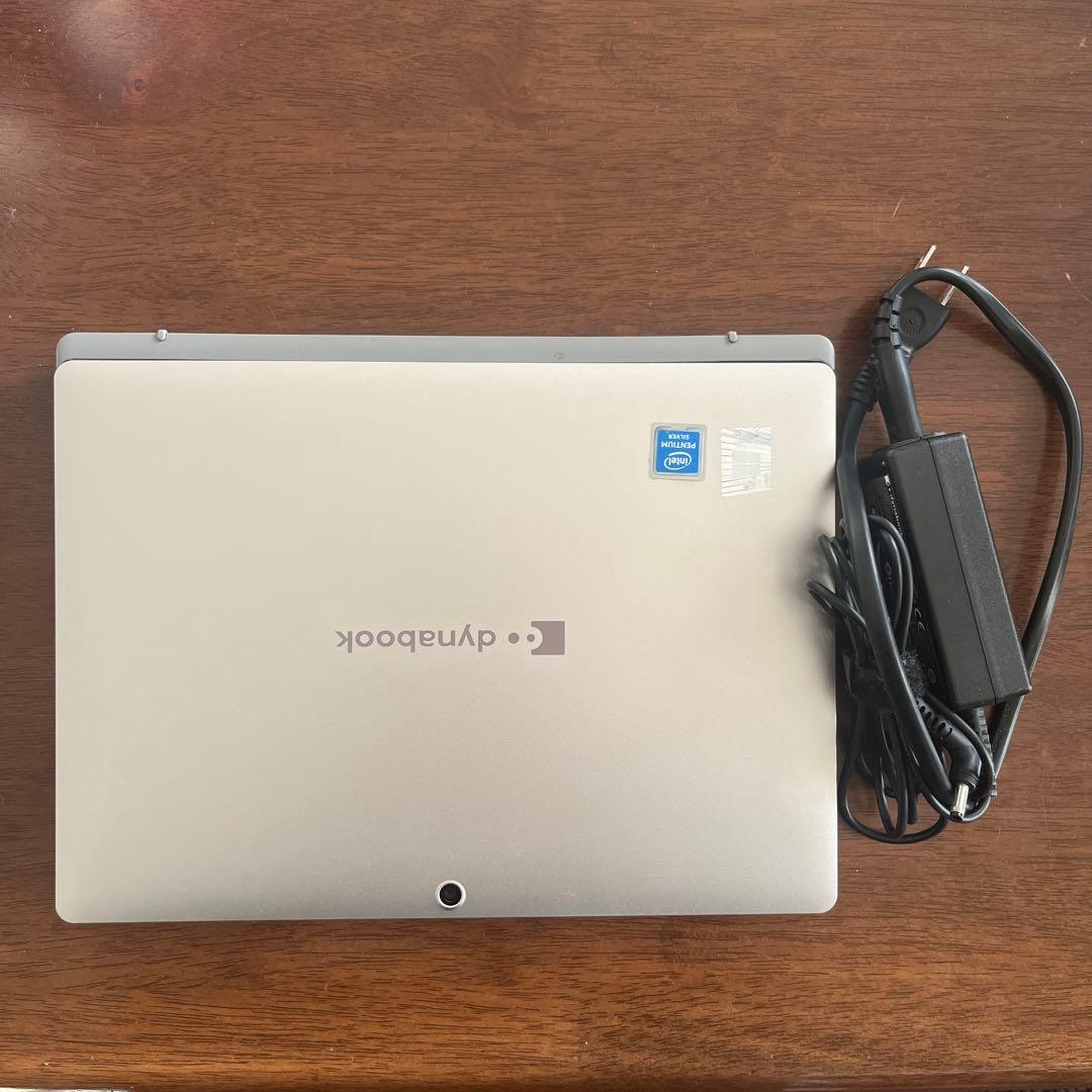 dynabook k60/fs タブレットパソコン 充電器付き - メルカリ