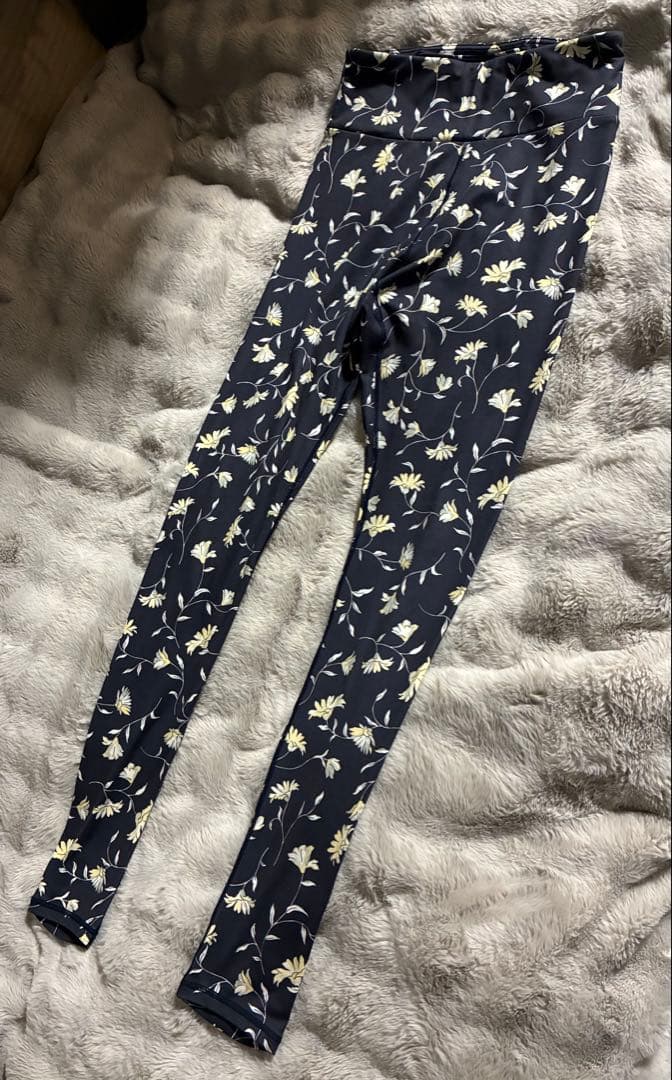 極美 emmi×aya エミヨガ×アヤ コラボ ヨガウェア スミグレー サイズ0