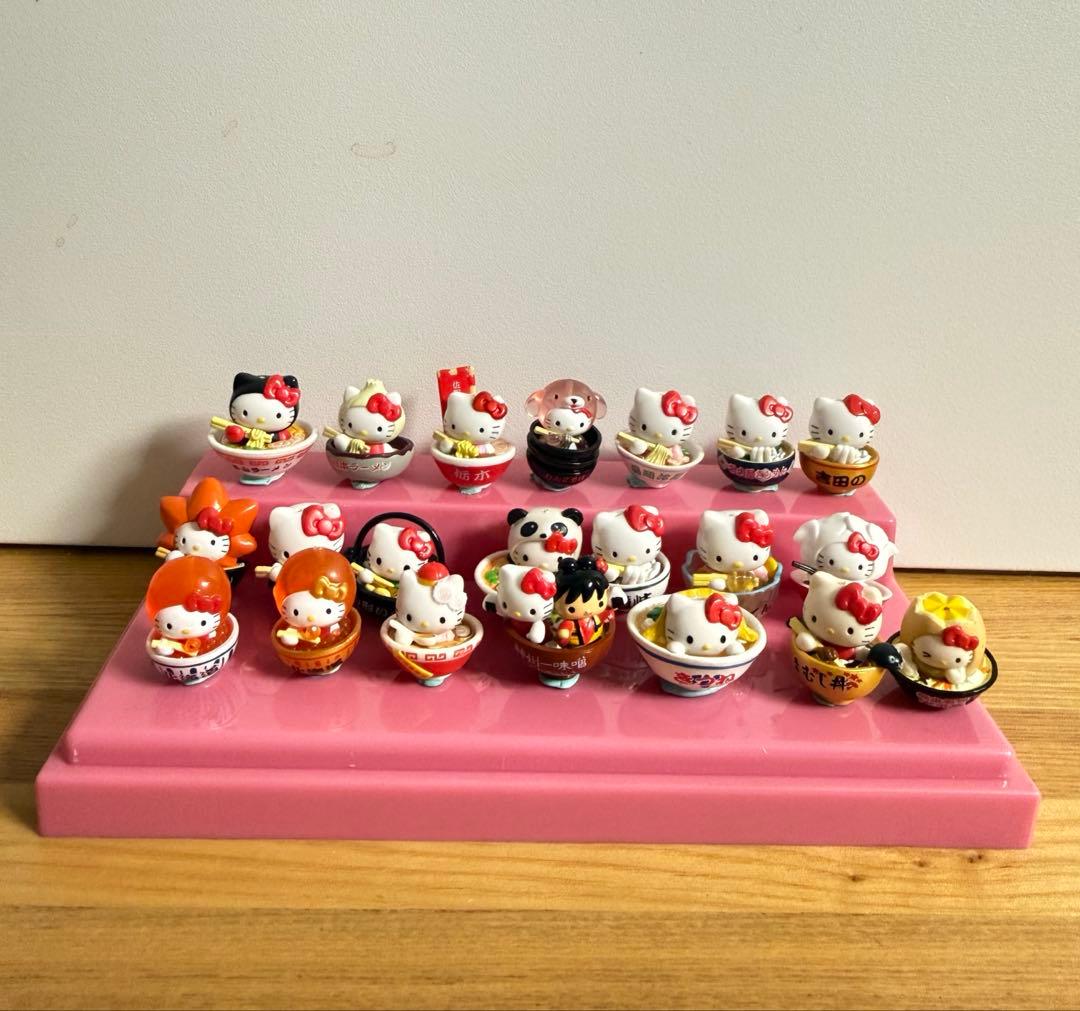 ハローキティ　ご当地キティ　ストラップ　まとめ売り　21点セット