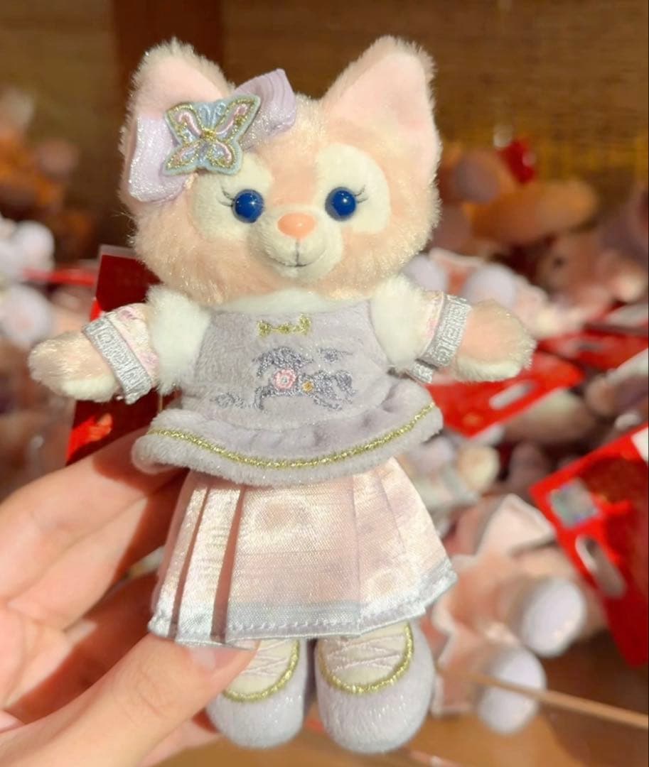 上海ディズニー春節 リーナベルぬいぐるみキーチェーン - メルカリ