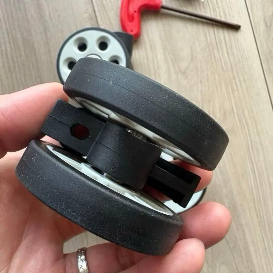 RIMOWA リモワ 対応互換キャスター 65㎜ 4輪セット - メルカリ