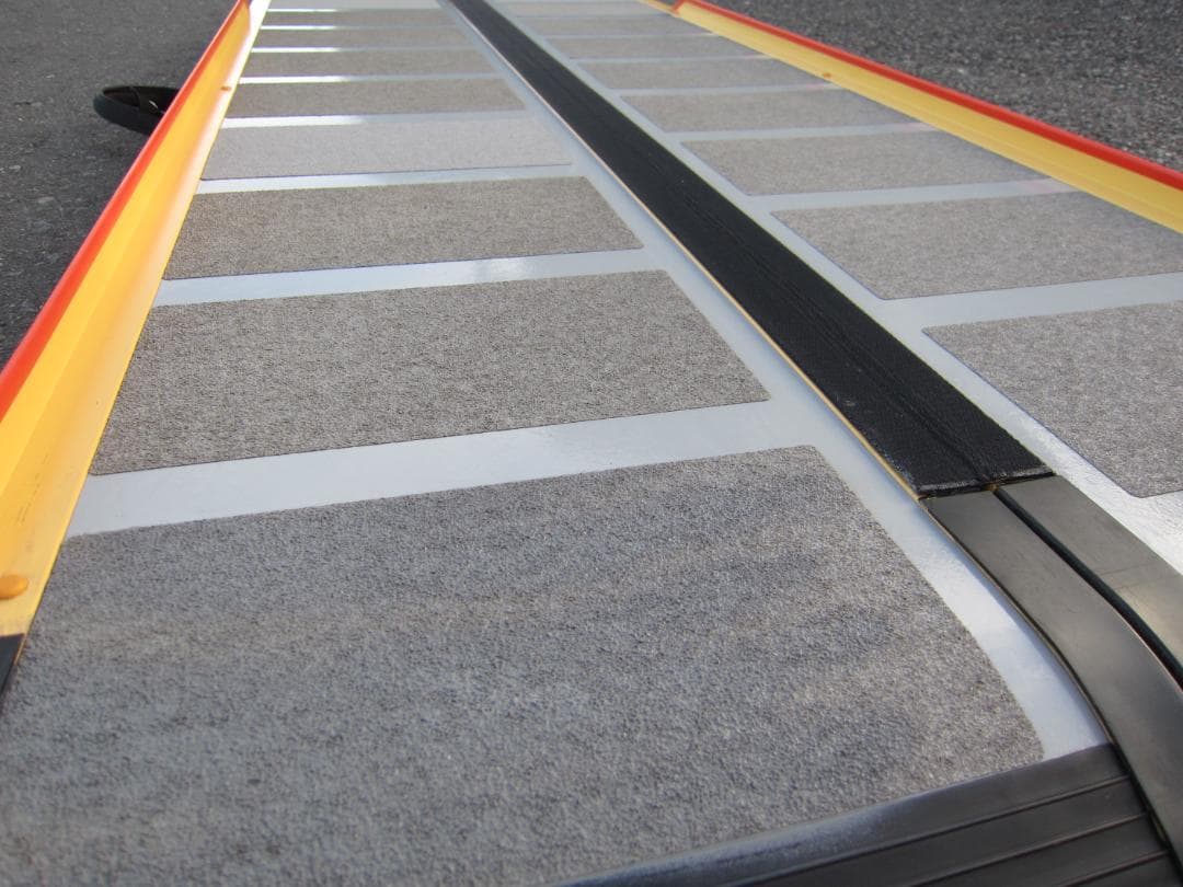 ①超硬美品 ケアスロープ 1.75M 175cm 高圧洗浄済 定価12万 送料込