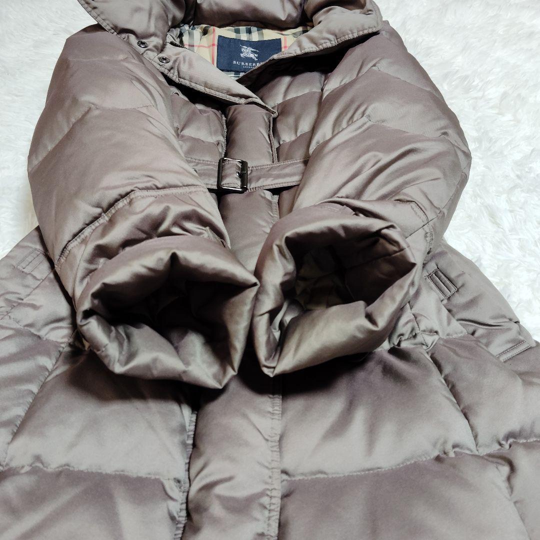 極美品 バーバリー ロンドン ダウンコート ピンクグレージュ 38 ノバ