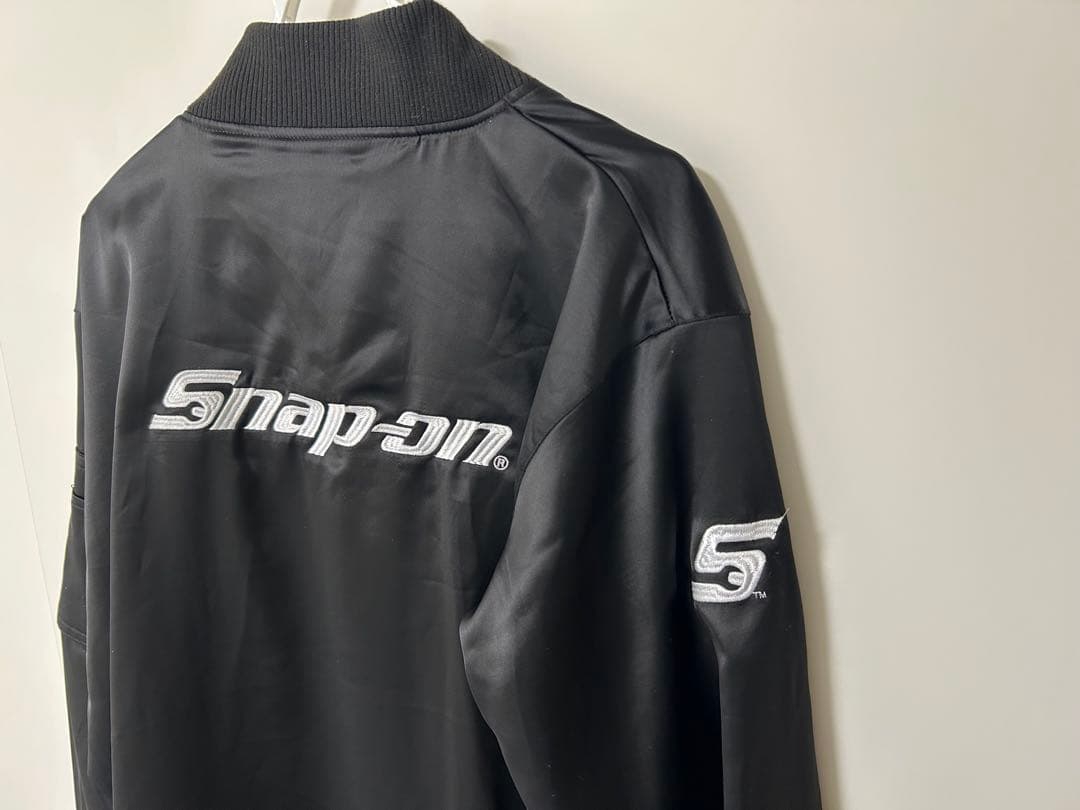 値下げ依頼対応中 スナップオン 数量限定 MA-1風ジャケット - メルカリ