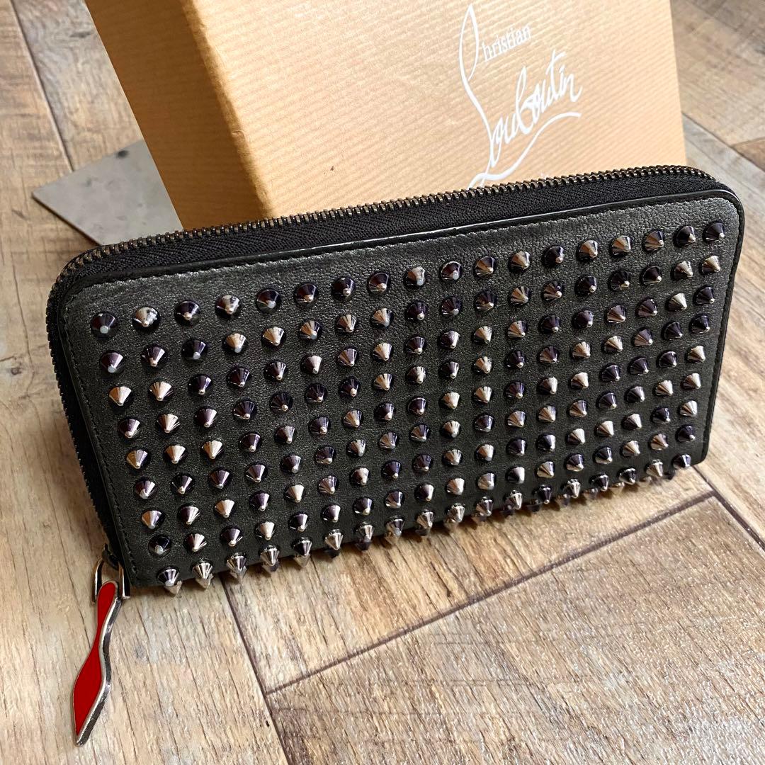 正規品☆クリスチャンルブタン スパイクスタッズ 長財布 パネトーネ ガンメタ 黒 楽天市場】【最大2万円OFFクーポン対象・3/1限定】Christian Louboutin