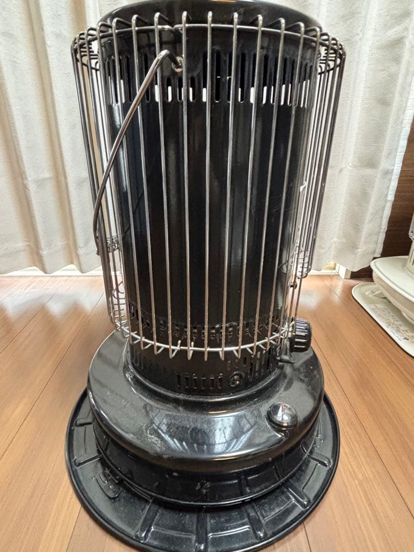 TOYOTOMI トヨトミ 石油ストーブ KS-67H(ブラック) 2018年製 - メルカリ