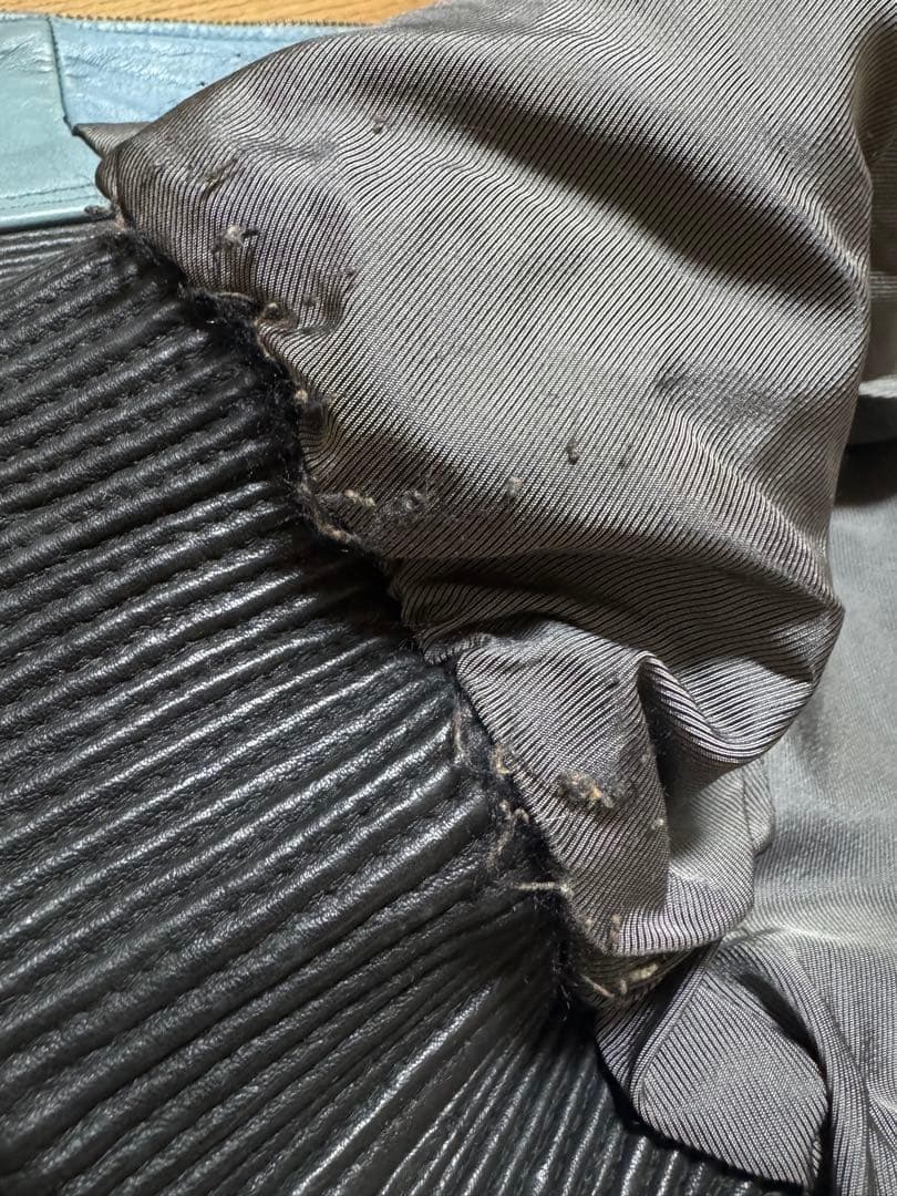 サイズ44 Pelle Pelle バックロゴ 短丈 オールレザージャケット - メルカリ