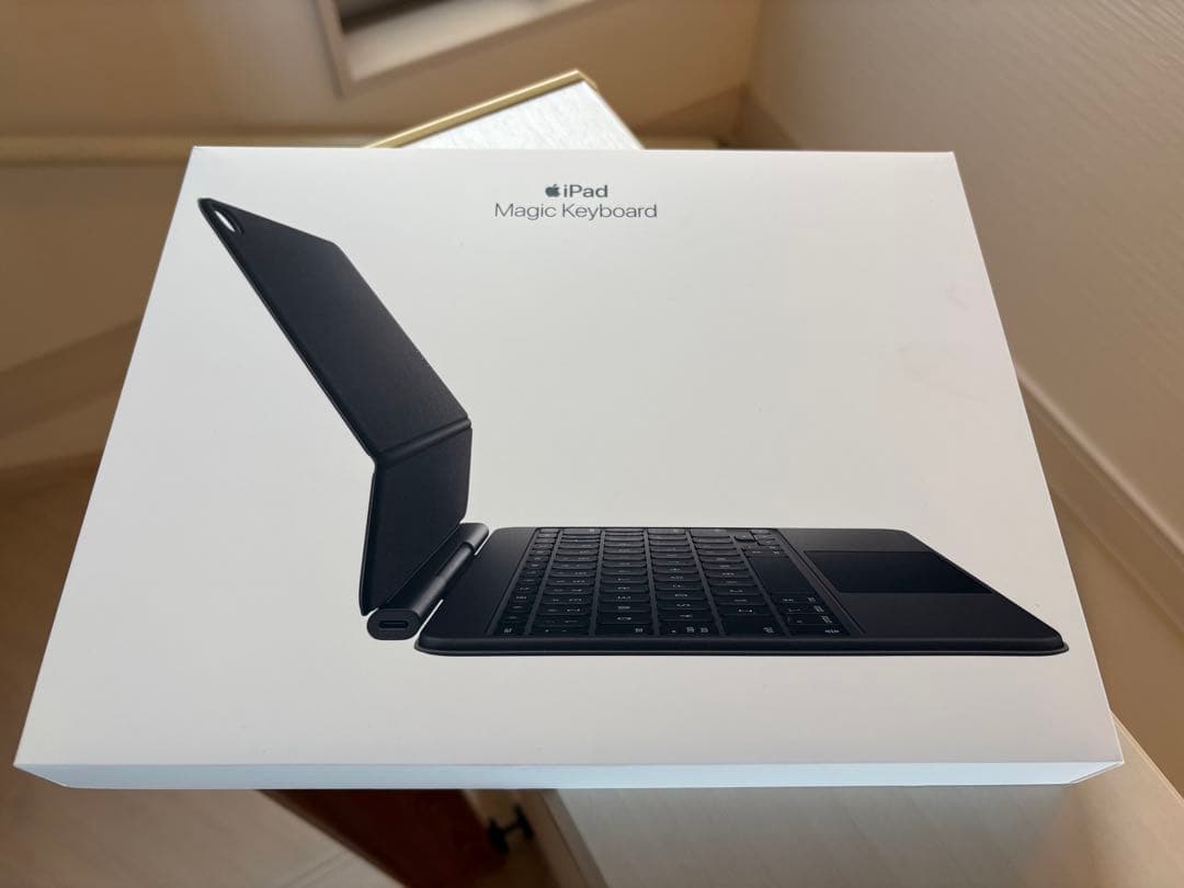 Apple Magic Keyboard iPad Air用 純正USキーボード 違いは5つ？Magic Keyboard(iPad用)のUSとJIS配列を比較してみた