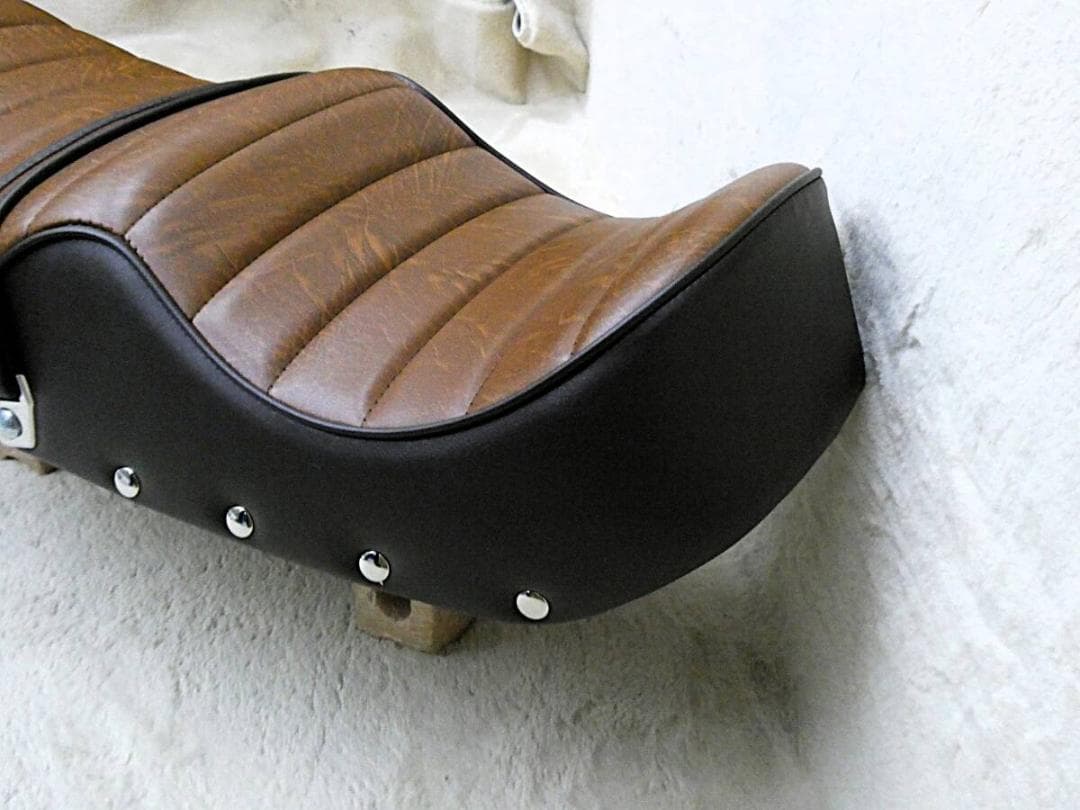 旧CB400F 新アンコ 茶ボタン タックロールシート/チョビ三 あんこ抜き