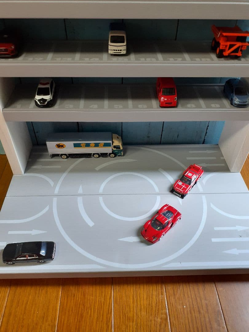 Nok様専用11段100台トミカ収納棚ロータリー交差点付ミニカーホット