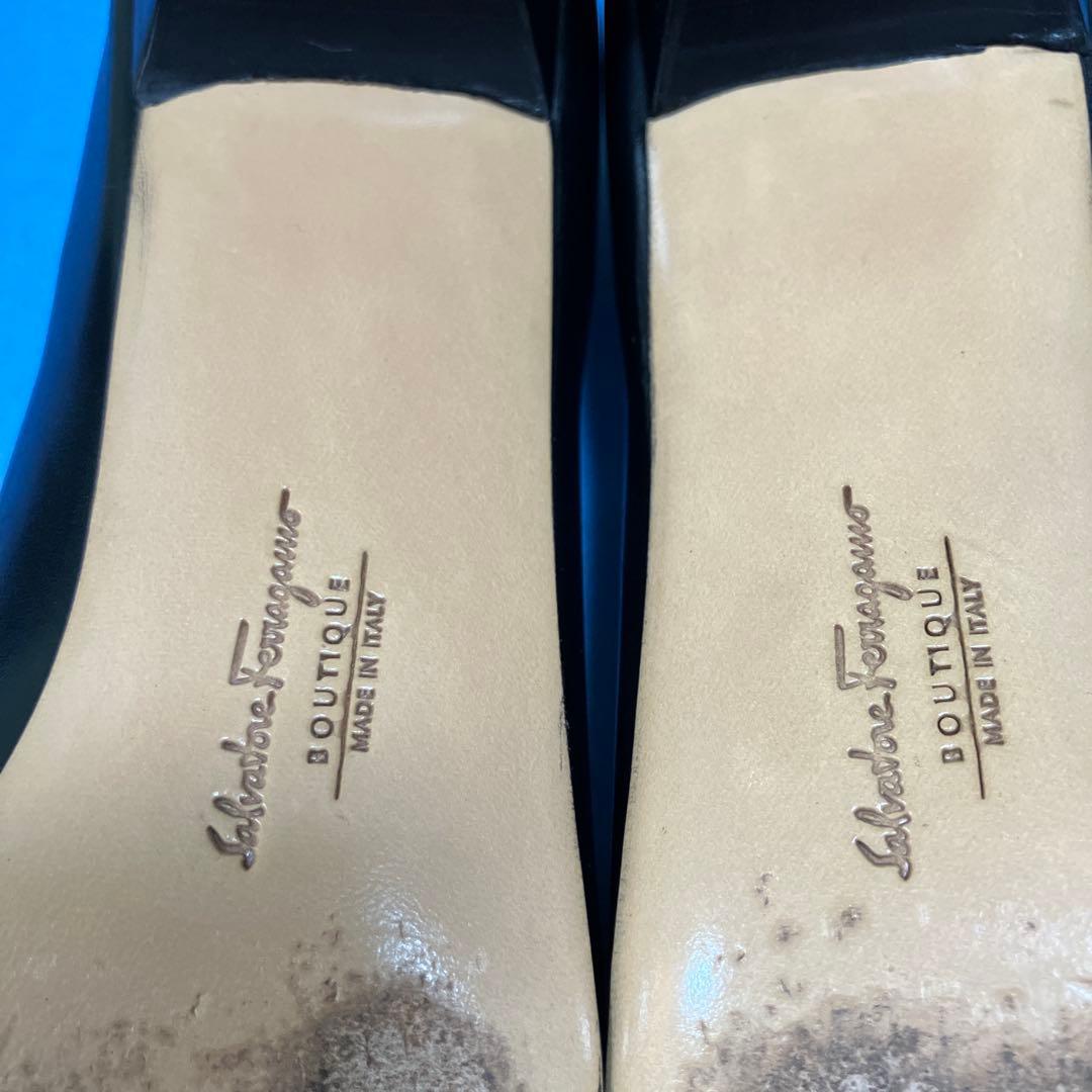 【美品】フェラガモパンプス　黒　23.5cm