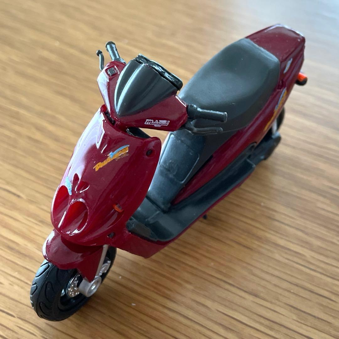 MAISTO バイクミニカー PEUGEOT ELYSEO125 - メルカリ