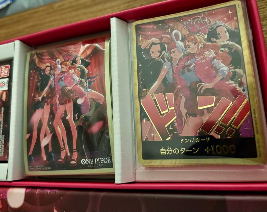 ワンピースカード ヒロイン スペシャル 金ドン 10枚セット スリーブ