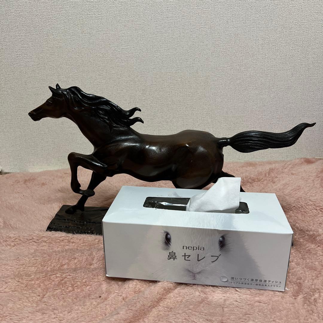 ブロンズ 走る馬の彫刻 - メルカリ
