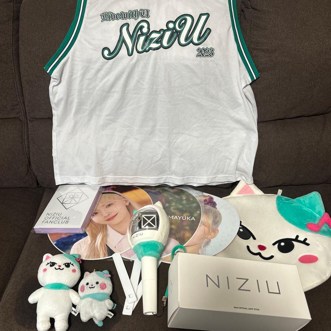 NiziU ペンライト まゆか ルキャ まとめ ぬいぐるみ うちわ MAYUKA