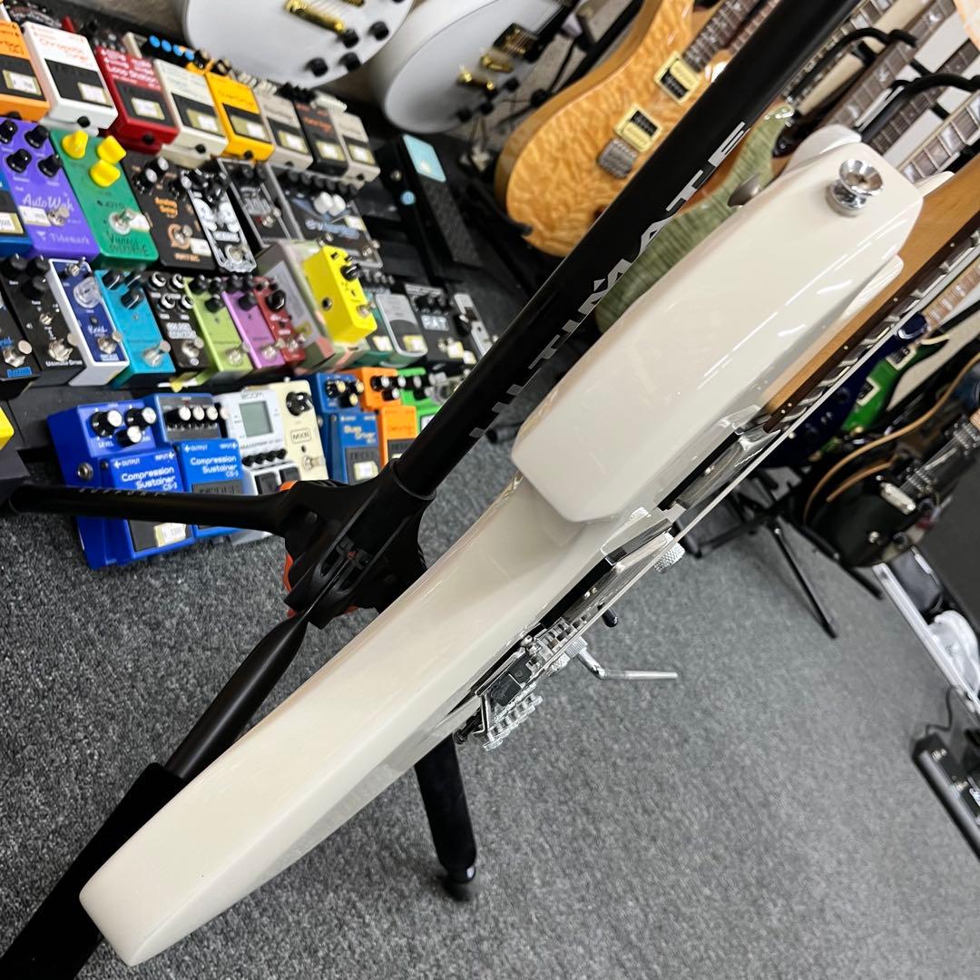 【11633】B.C.Rich Mockingbird ホワイト ロック式