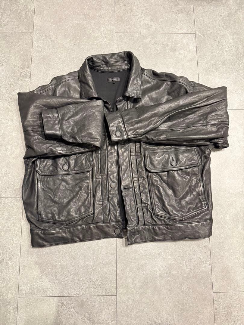 BEAMS ワイドショートフィット シープレザー ジャケット ブラック BEAMS（ビームス）ワイドショートフィット シープレザー ジャケット