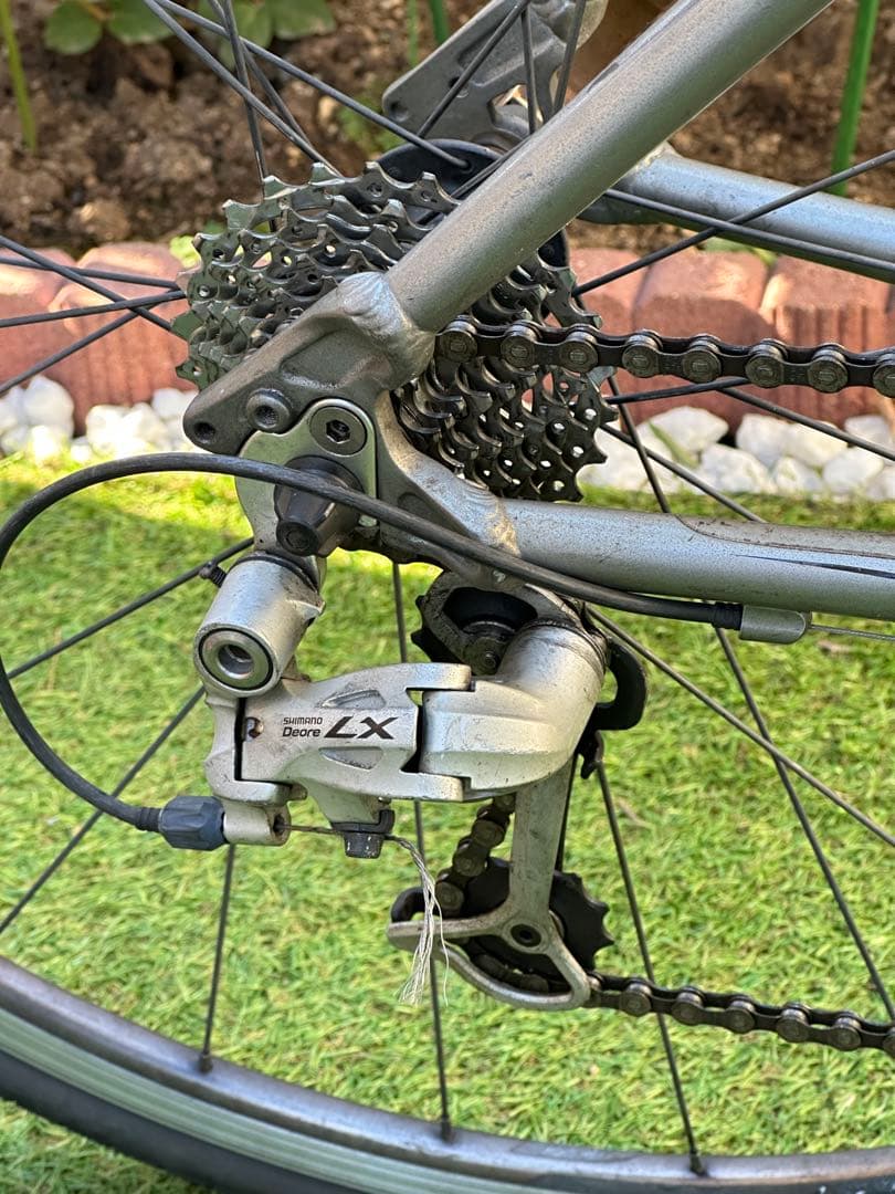 TREK 7.3FX クロスバイク（Deore/LX搭載・直接引取限定）