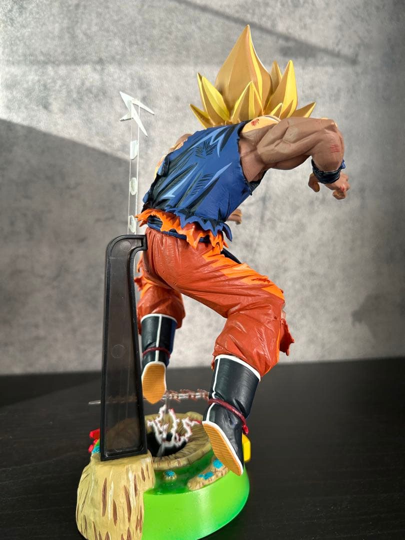 ドラゴンボール 孫悟空リペイントフィギュア 崩壊ナメック星ジオラマ