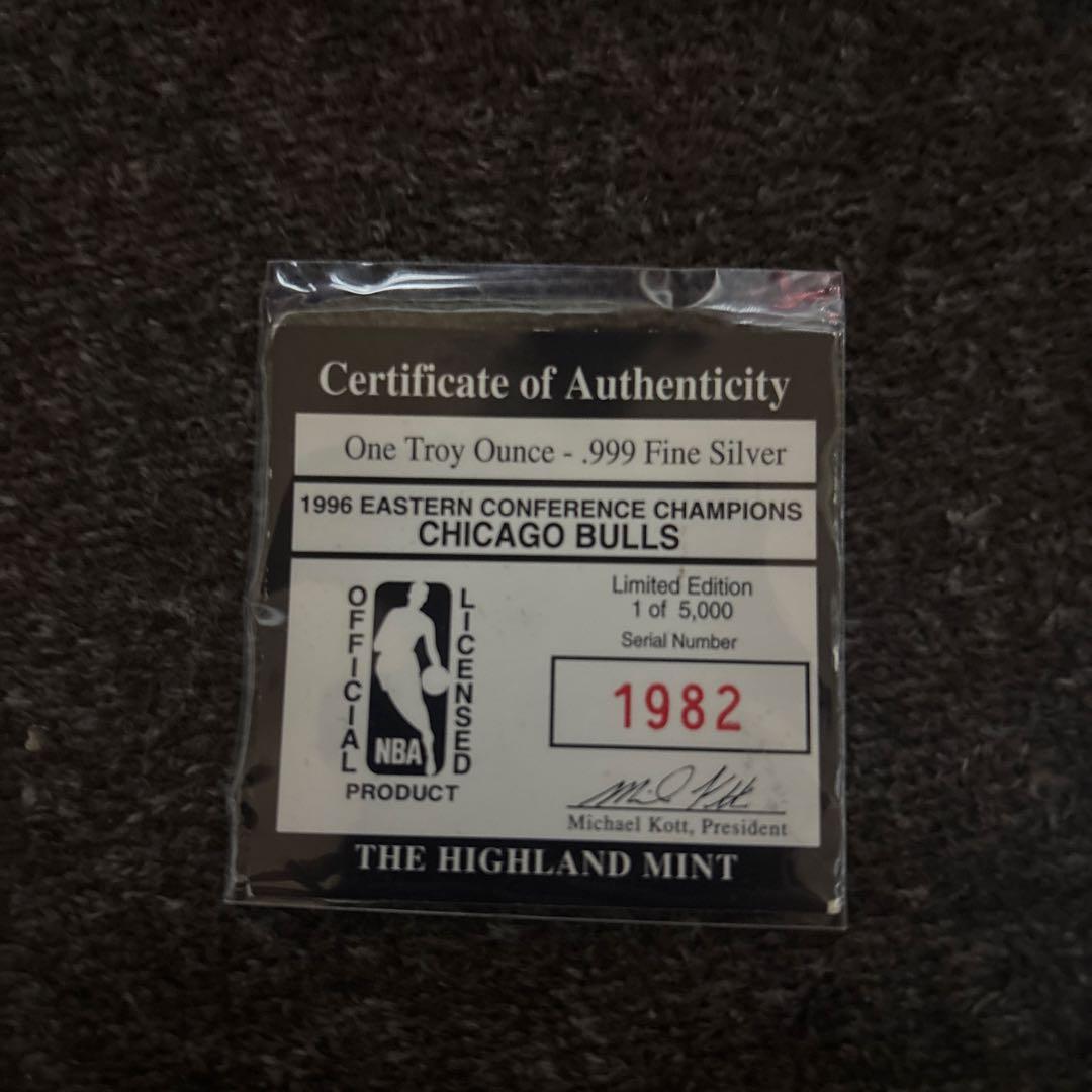 な*︎様 純銀 1オンス 1996年 シカゴ・ブルズ 記念コイン - メルカリ