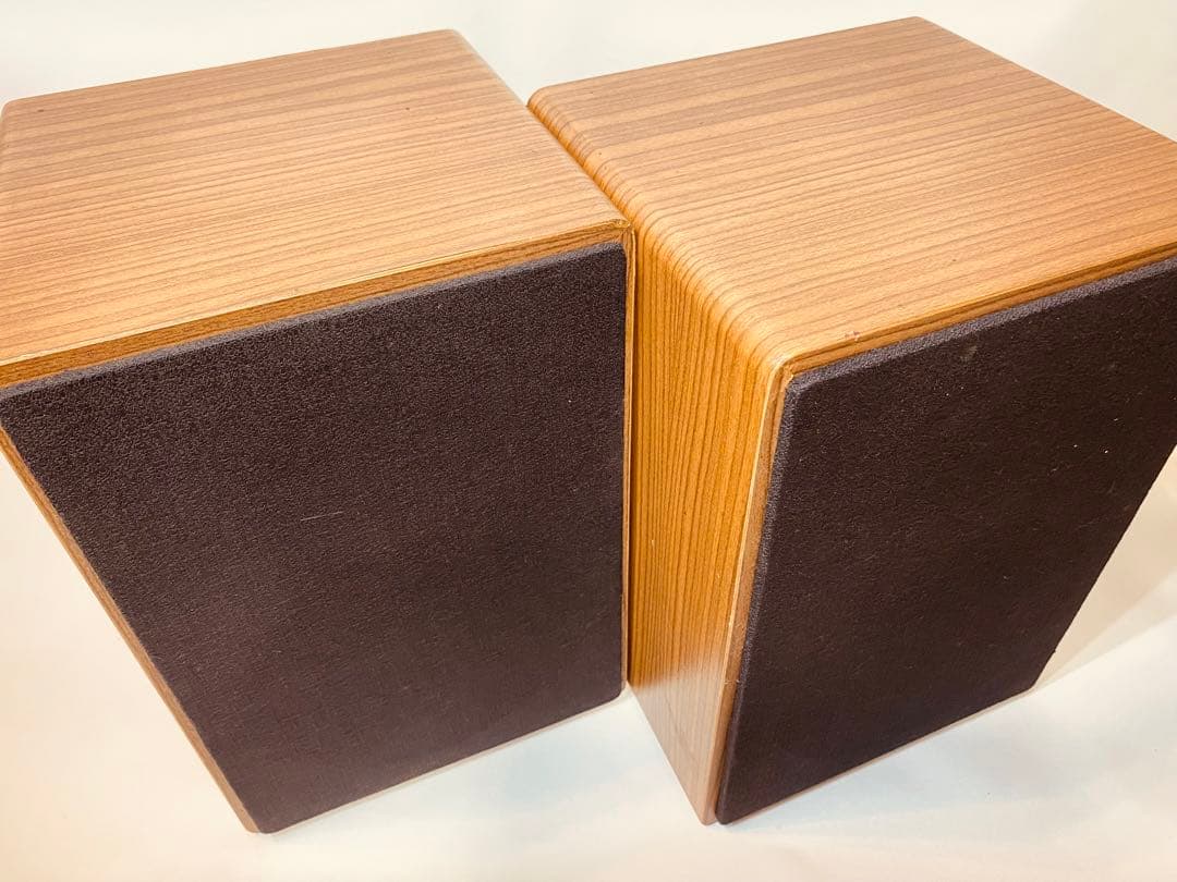 【ヴィンテージ】スピーカー ペア KOMPAKTBOX B9251 RFT 【ヴィンテージ】スピーカー ペア KOMPAKTBOX B9251高価買取実績