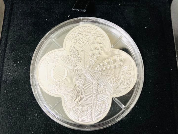 Van Cleef&Arpels ヴァンクリーフ 110周年記念 10ユーロ銀貨 - メルカリ