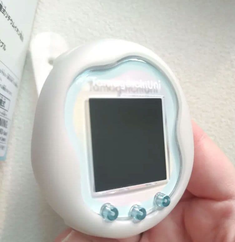 たまごっち ユニ Tamagotchi Uni プリズムホワイト - メルカリ