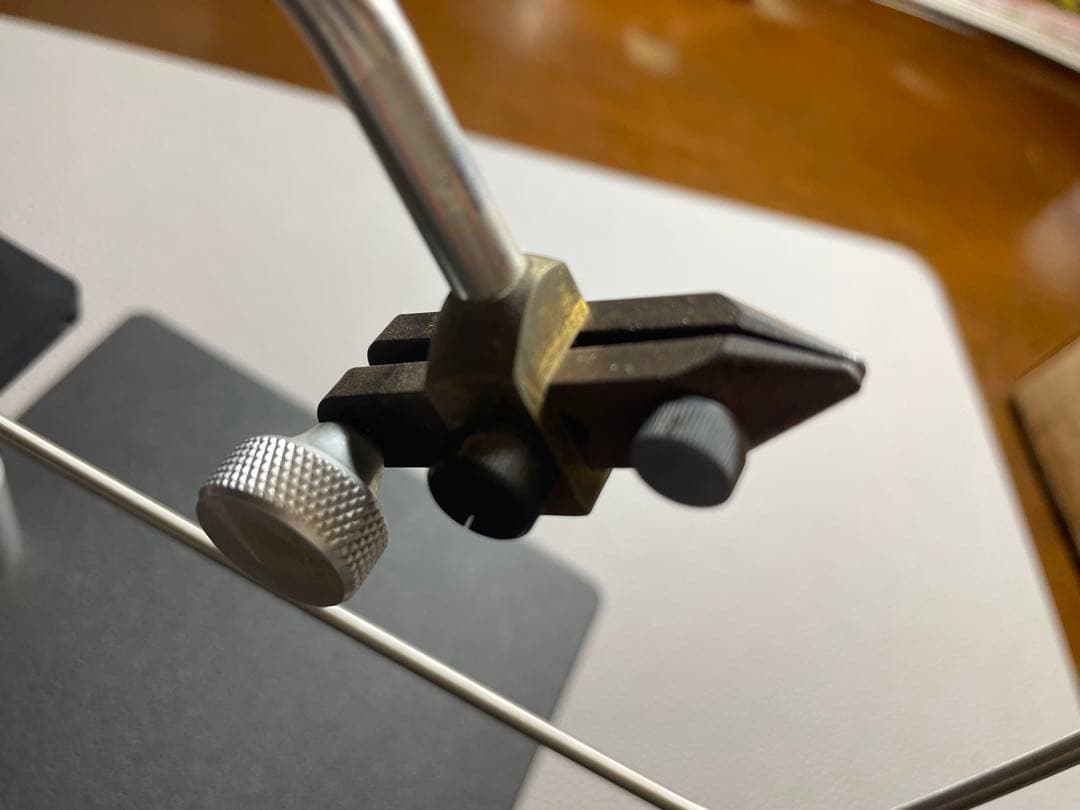 レンゼッティ プレゼンテーション バイス 4000 フライタイイングバイス