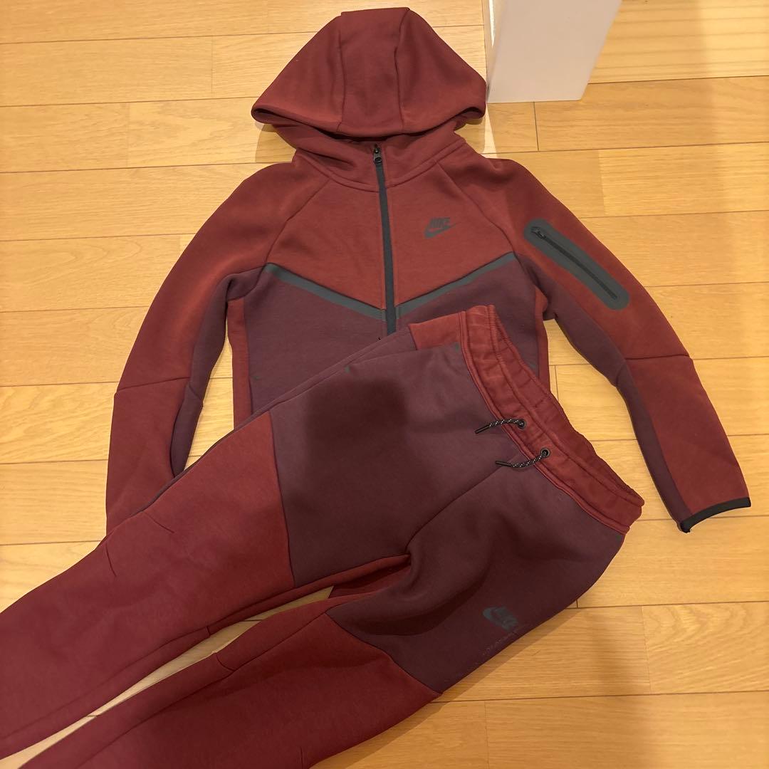 テックフリースキッズサイズ上M下L NIKE ☆ テック フリース 上下セットアップ ジュニアサイズ (Nike