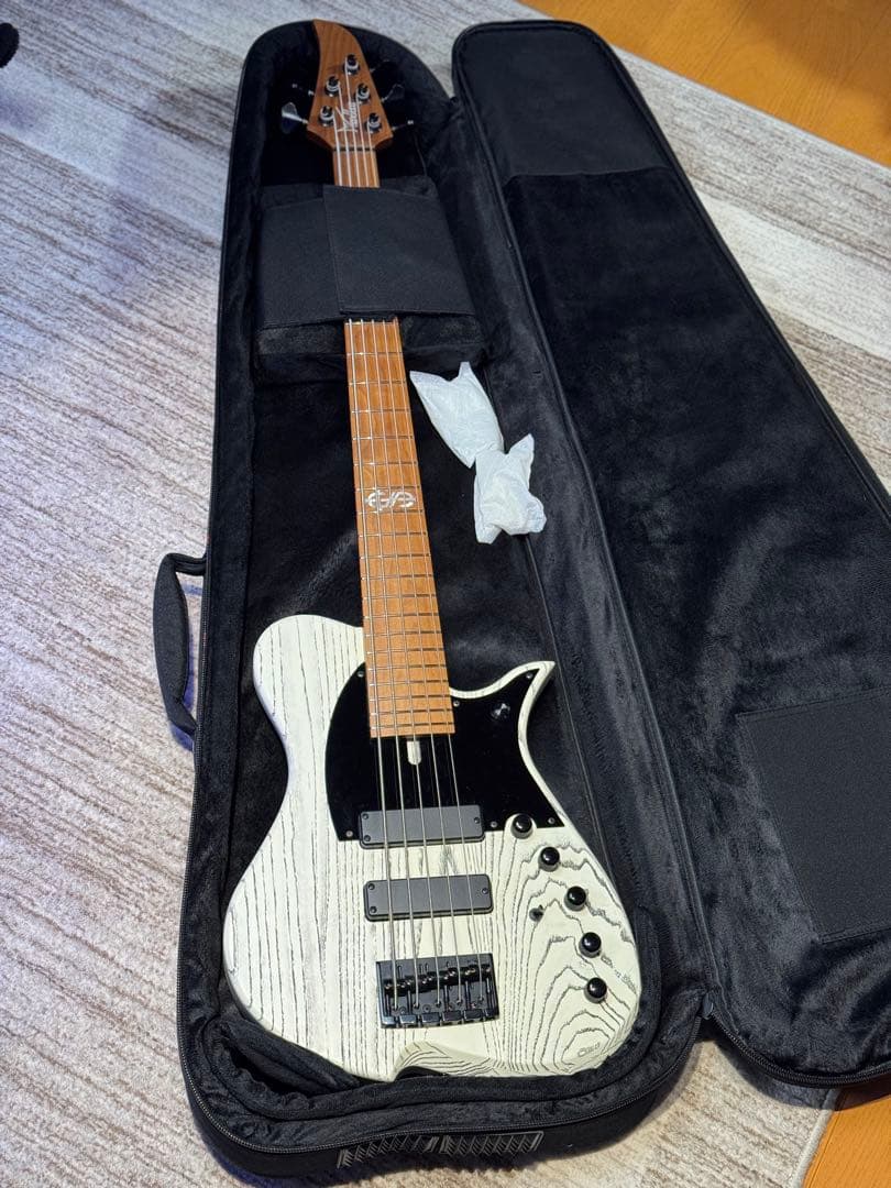 じ*ふ様 【美品】 Vola Guitars Vasti 5 STM J1 - メルカリ